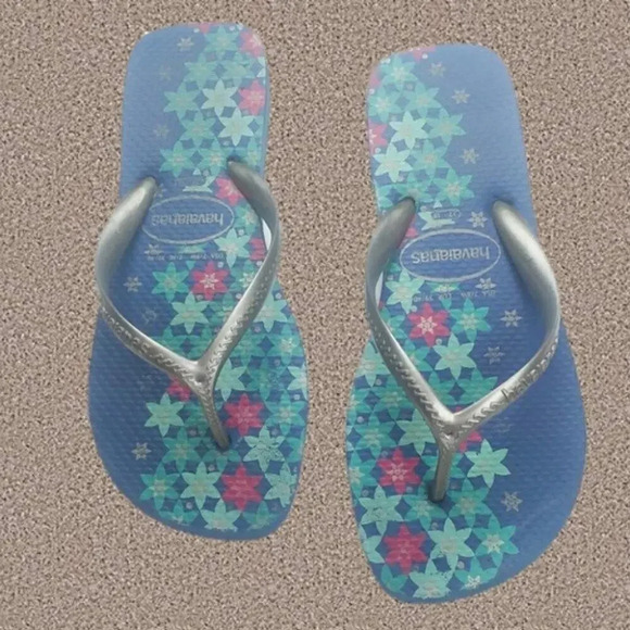 havaianas Blue Flip Flop Floral Sandals - Picture 2 of 6